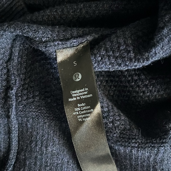 Men’s Lululemon Textured Knit Crewneck Sweater - Small - Heathered Navy Blue - Picture 3 of 5
